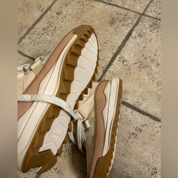 SOREL Women's Out 'N About RMX Chukka Boots sz 8 - Picture 8 of 9